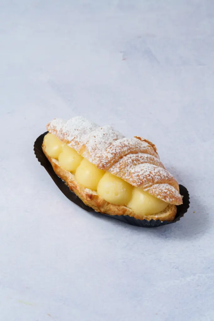 Croissant Crème Patissiere